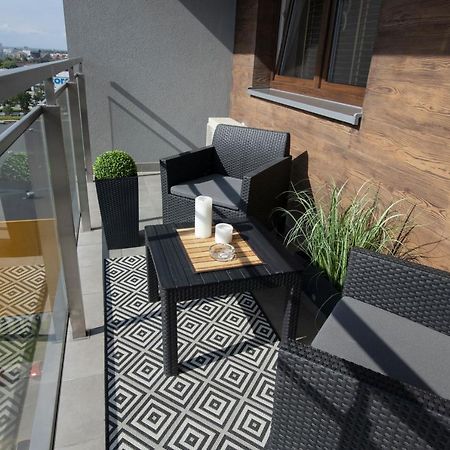 Vip Apartament Rzeszów Exteriör bild
