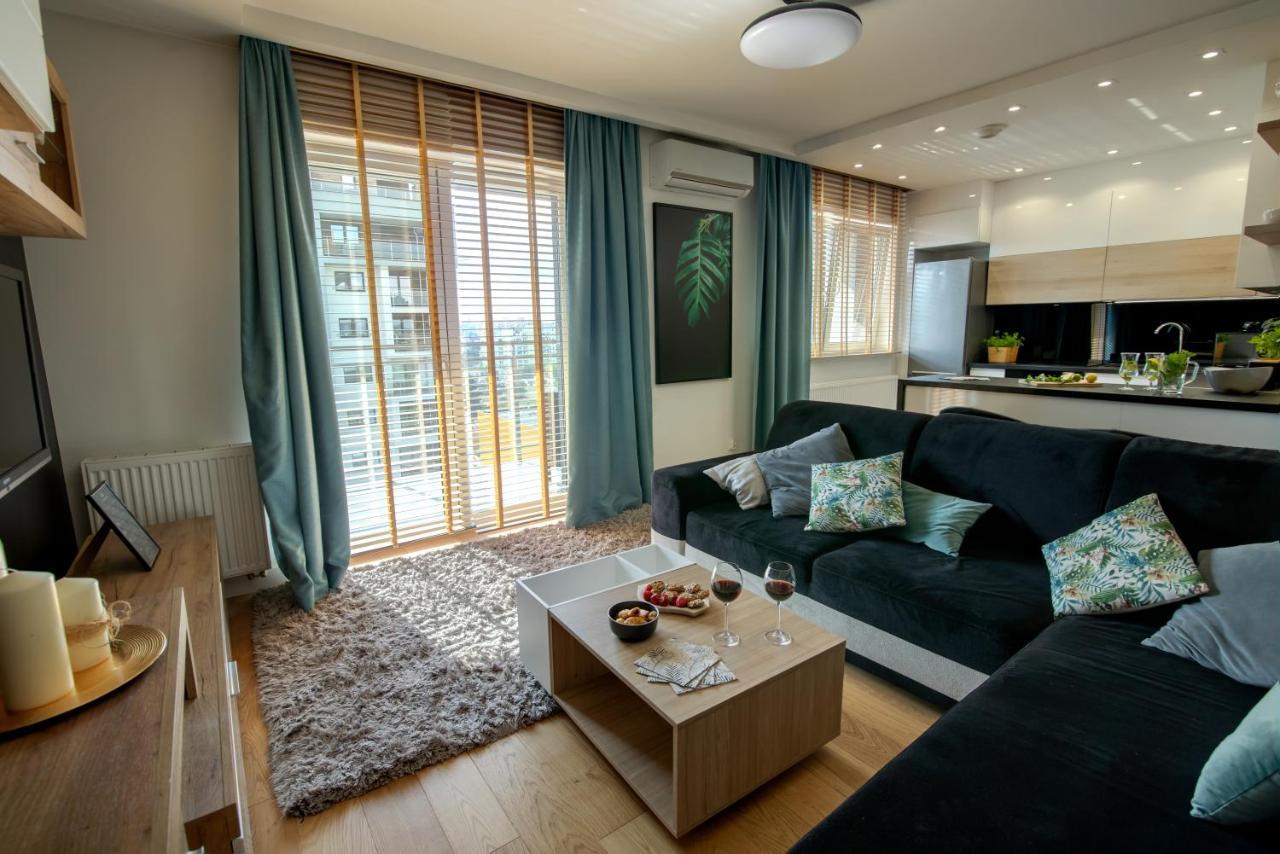 Vip Apartament Rzeszów Exteriör bild
