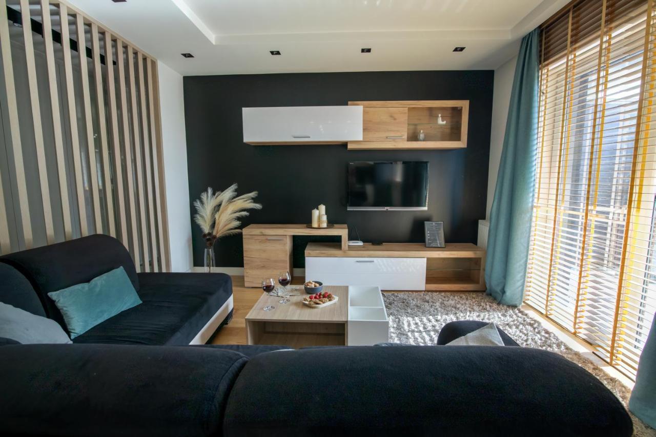 Vip Apartament Rzeszów Exteriör bild