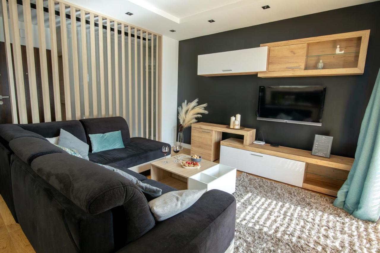 Vip Apartament Rzeszów Exteriör bild