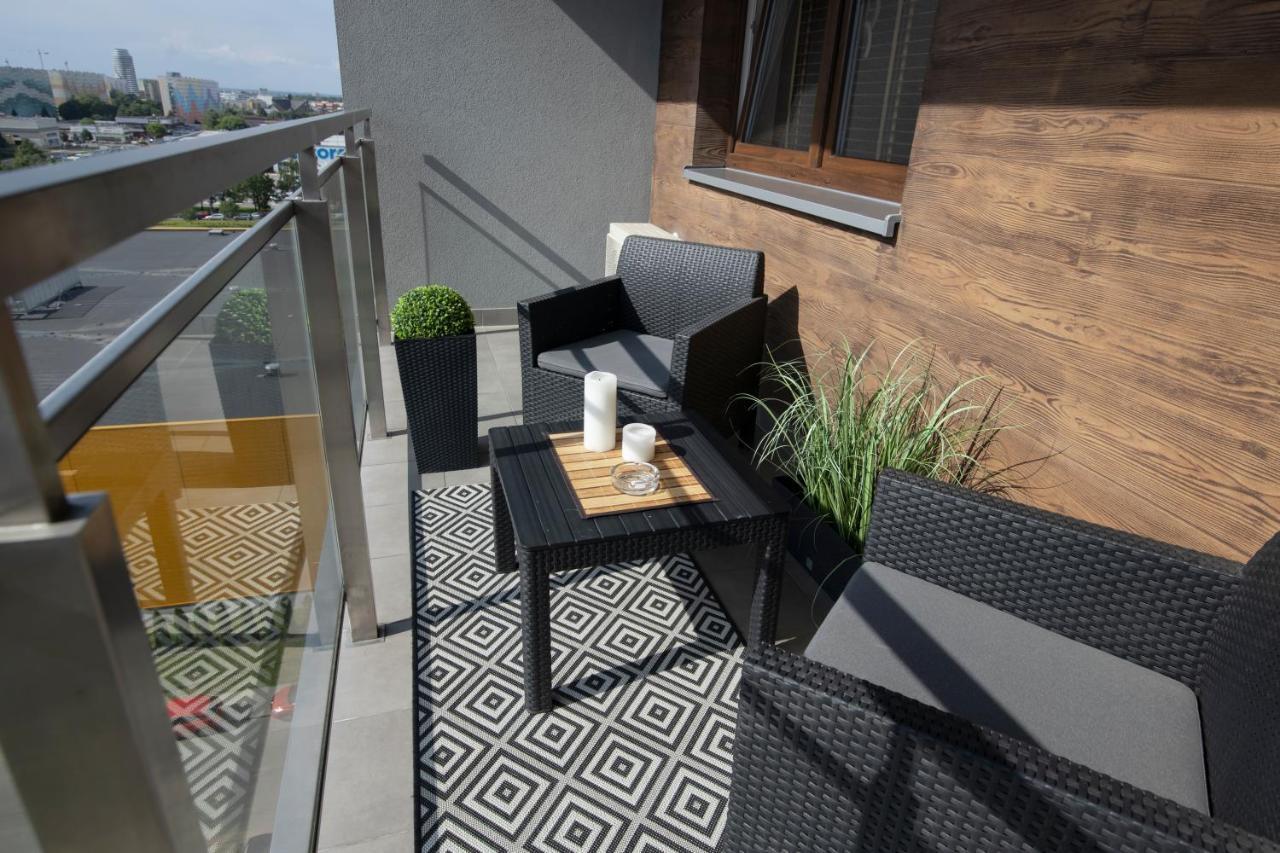 Vip Apartament Rzeszów Exteriör bild
