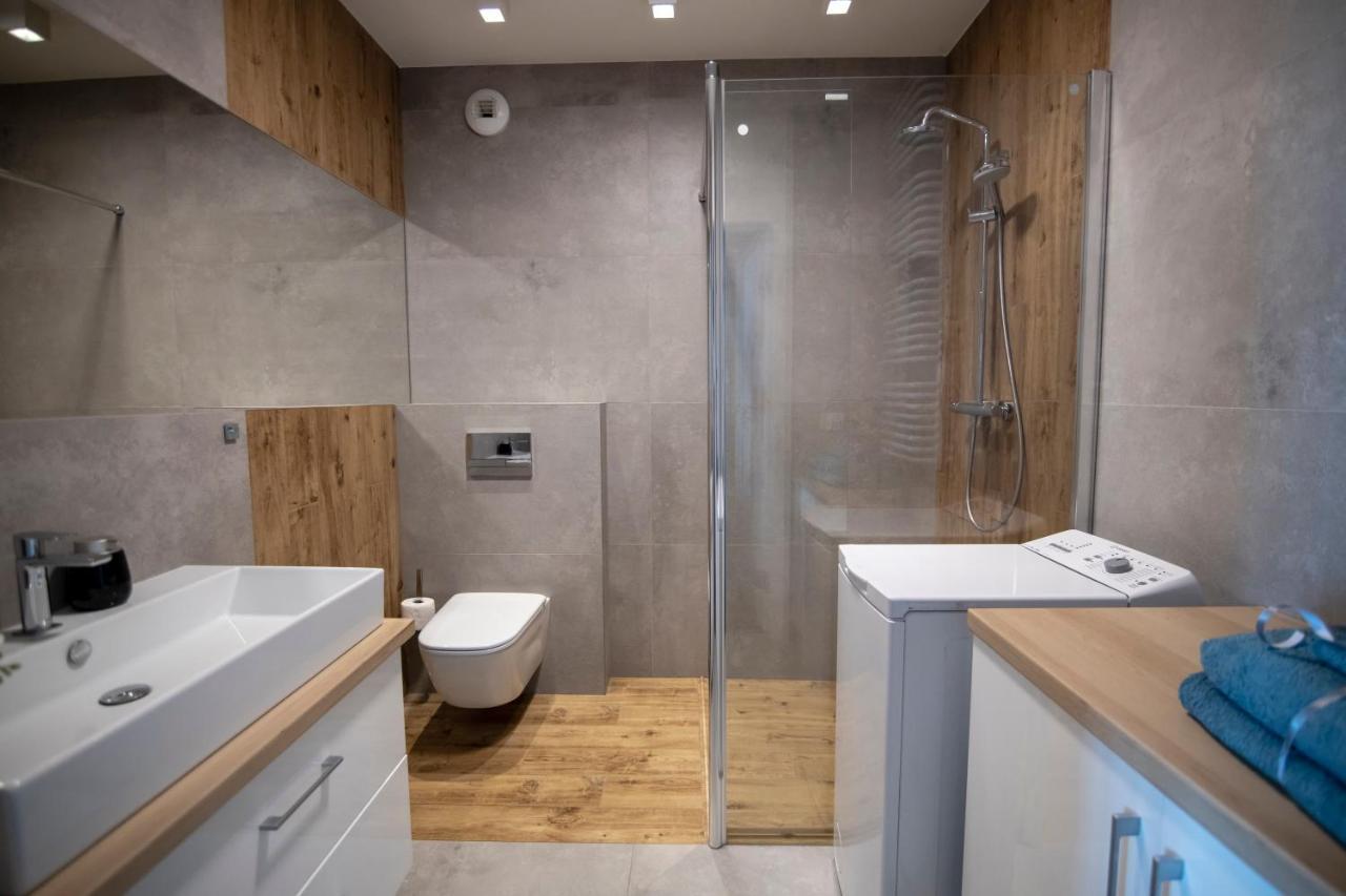 Vip Apartament Rzeszów Exteriör bild
